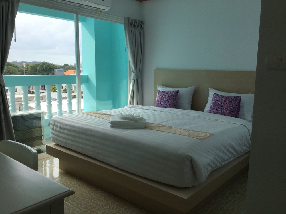 The Duck Hotel Phuket Exterior foto