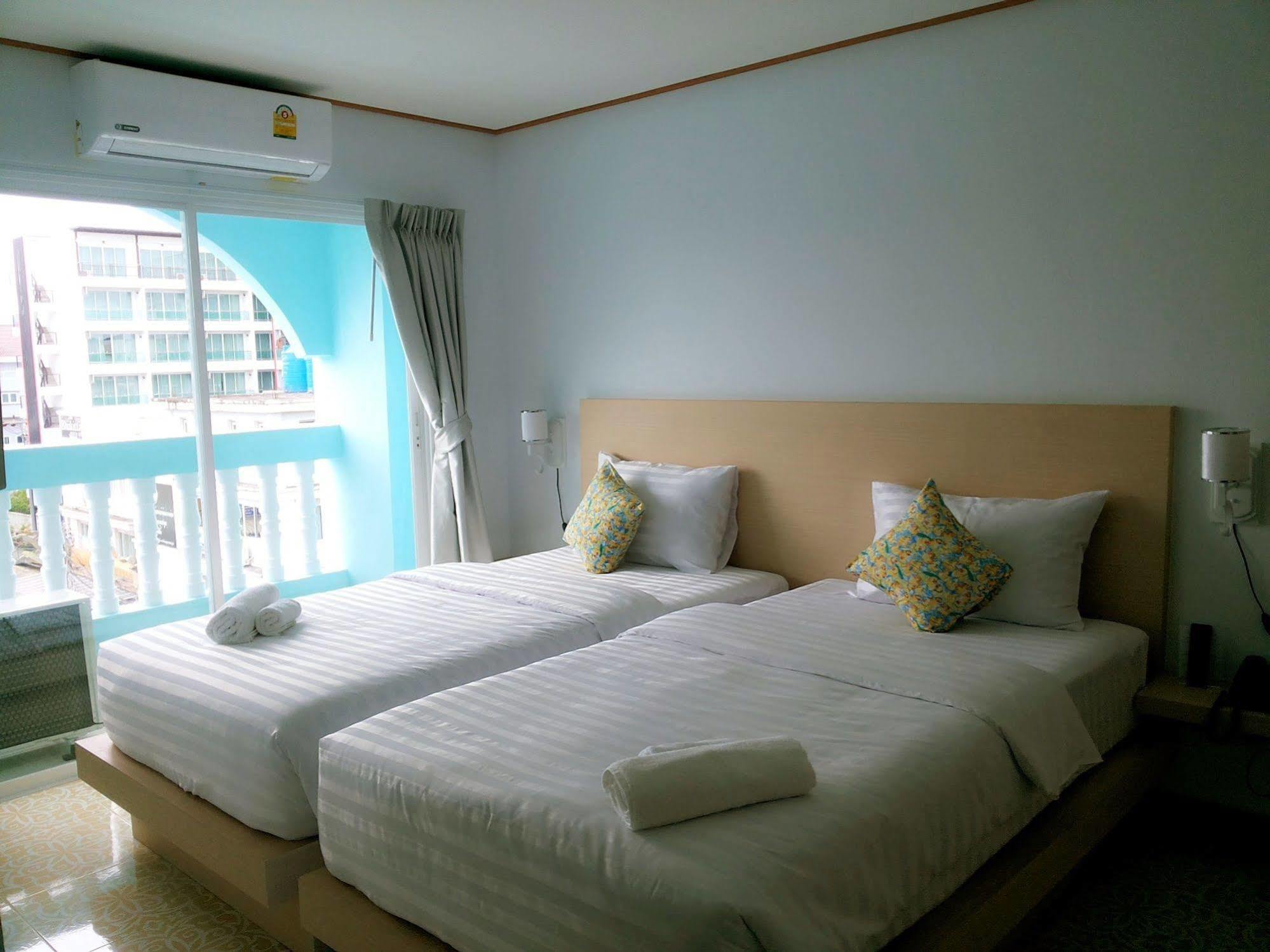 The Duck Hotel Phuket Exterior foto